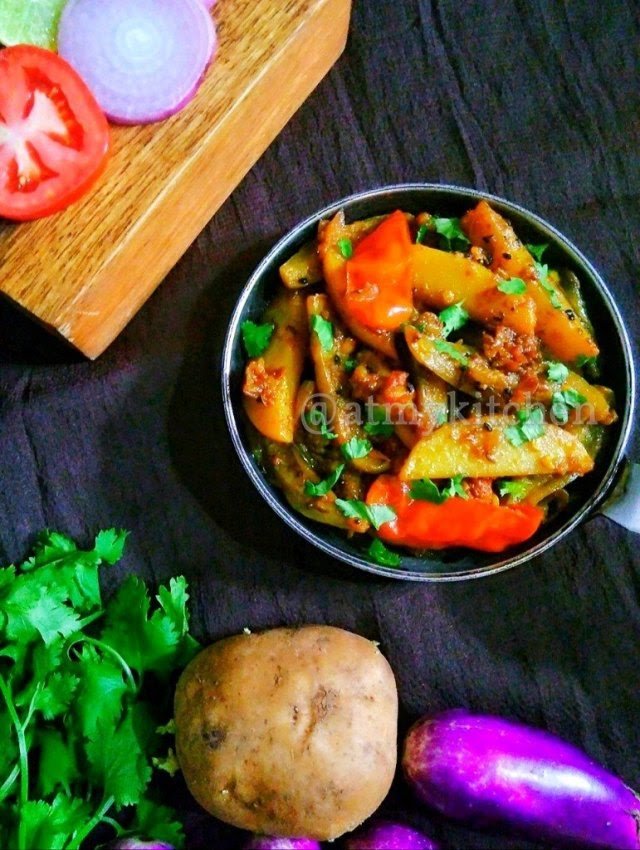 Panch Phoran Potato Brinjal Fry / Potato Eggplant Fry / Aloo Aur Baingan Sabzi