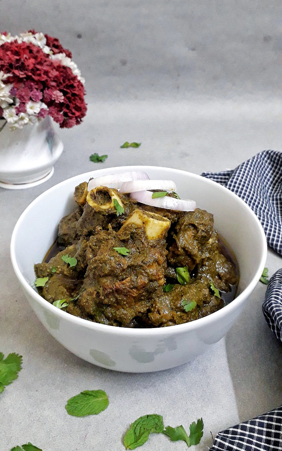 Hariyali Mutton Pepper Masala / Green Mutton Pepper Curry / Hariyali Gosht