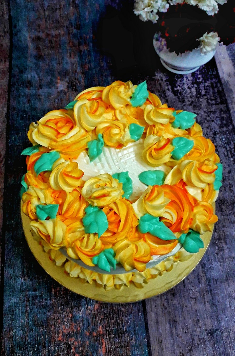 Pineapple cake with whipped cream 